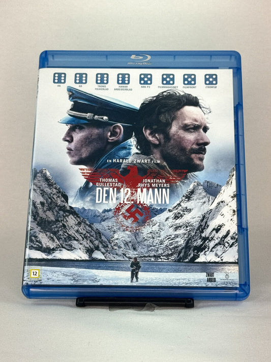 Forside av Blu-ray-cover til filmen Den 12. mann – brukt Blu-ray film fra nettbutikken Brukbar Film