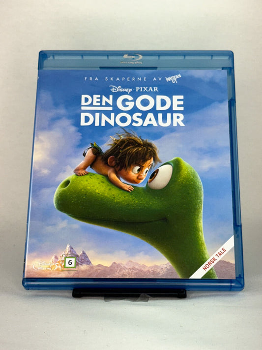 Forside av Blu-ray-cover til Den gode dinosaur – Disney Pixar animasjonsfilm med norsk tale, kjøp brukt hos Brukbar Film