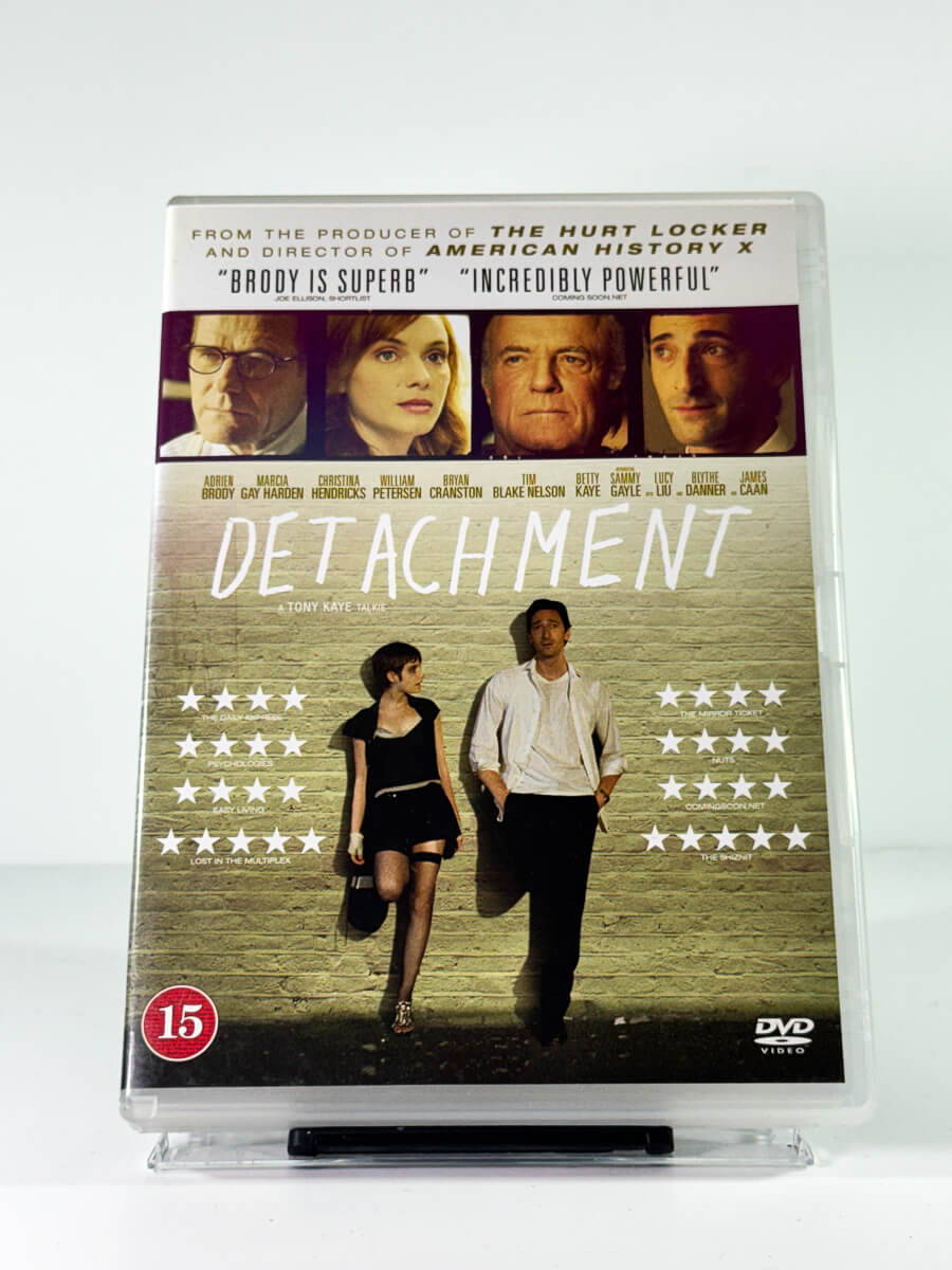 Forside av cover til Detachment, brukt DVD hos Brukbar Film