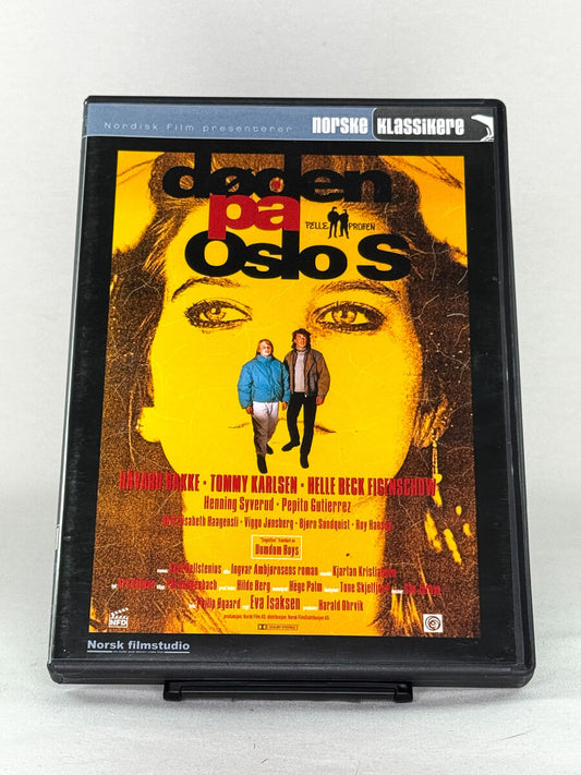 DVD-forside til filmen Døden på Oslo S
Originalt cover brukt for produktbilde i nettbutikken Brukbar Film