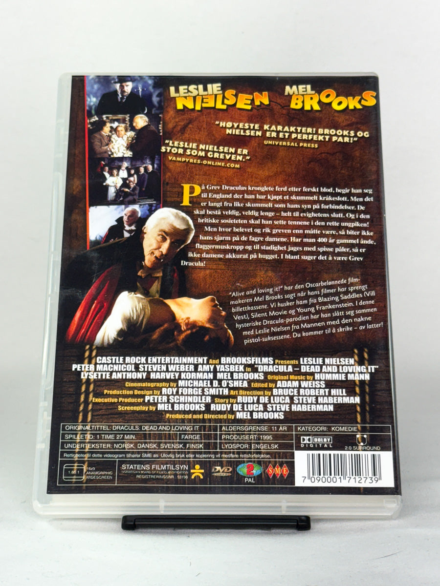 Bakside av DVD-cover til Dracula: Dead and Loving It – brukt DVD med spesifikasjoner og filmomtale, original fra Brukbar Film