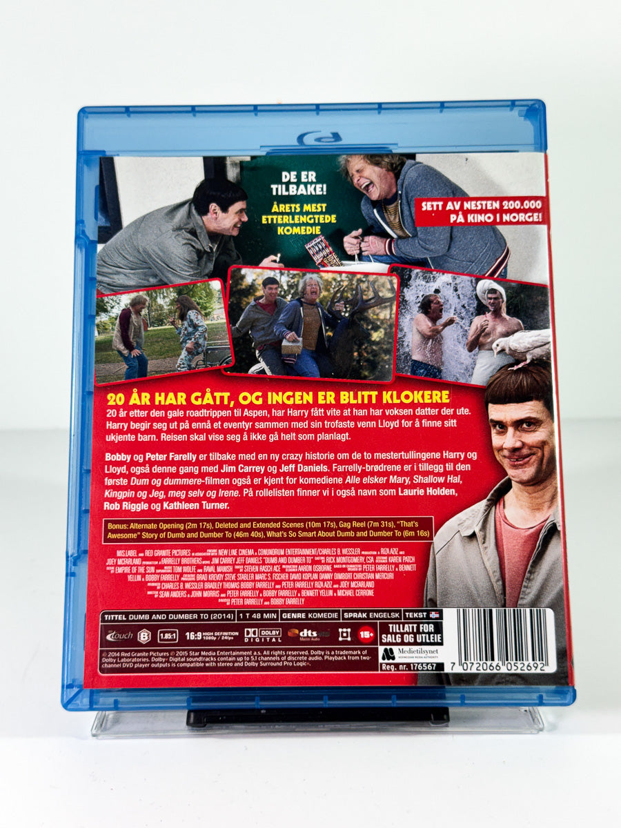 Bakside av cover til Dum og Dummere To, bruktfilm på Blu-ray hos Brukbar Film