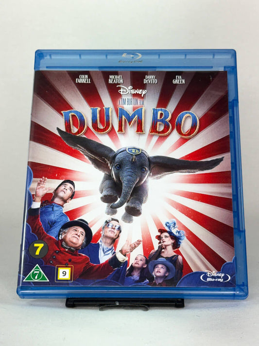 Forside av Blu-ray-cover til Dumbo – Disneys live action-eventyr regissert av Tim Burton, brukt film hos Brukbar Film.