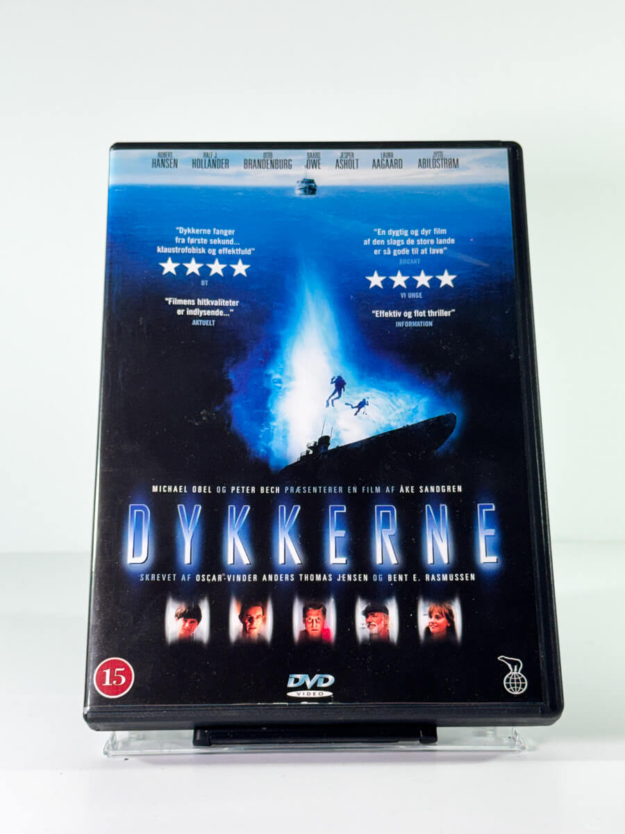 Forside av cover til dykkerne, bruktfilm hos nettbutikken Brukbar Film