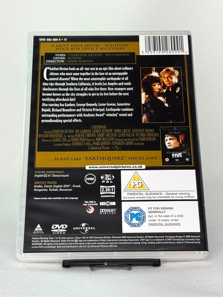 Bakside av DVD-cover til Earthquake – storslått 70-talls katastrofefilm fra Universal Classics, original brukt DVD-utgave tilgjengelig hos Brukbar Film.