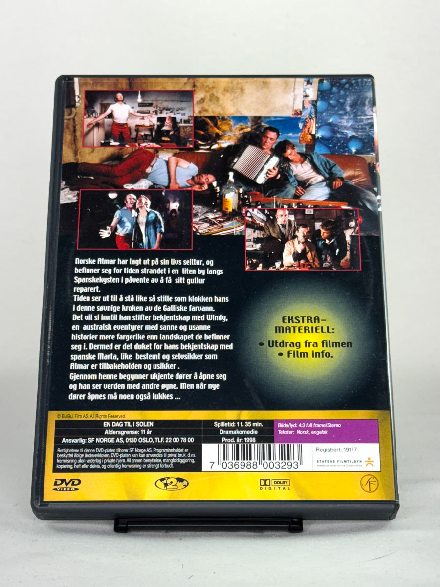 DVD-bakside til filmen En dag til i solen
Baksiden viser info, spesifikasjoner og eventuell ekstratekst – produktbilde fra nettbutikken Brukbar Film