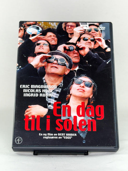 DVD-forside til filmen En dag til i solen
Originalt cover brukt for produktbilde i nettbutikken Brukbar Film