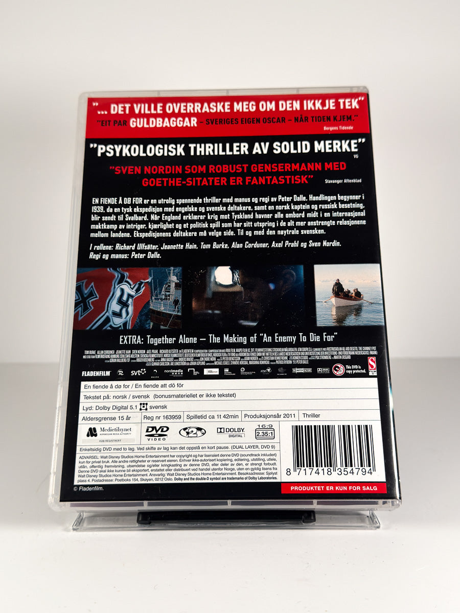 Bakside av cover til En fiende å dø for på DVD