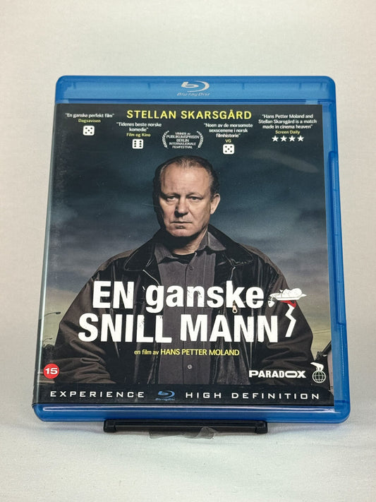 Forside av Blu-ray-cover til filmen En ganske snill mann – brukt Blu-ray originalfilm fra Brukbar Film