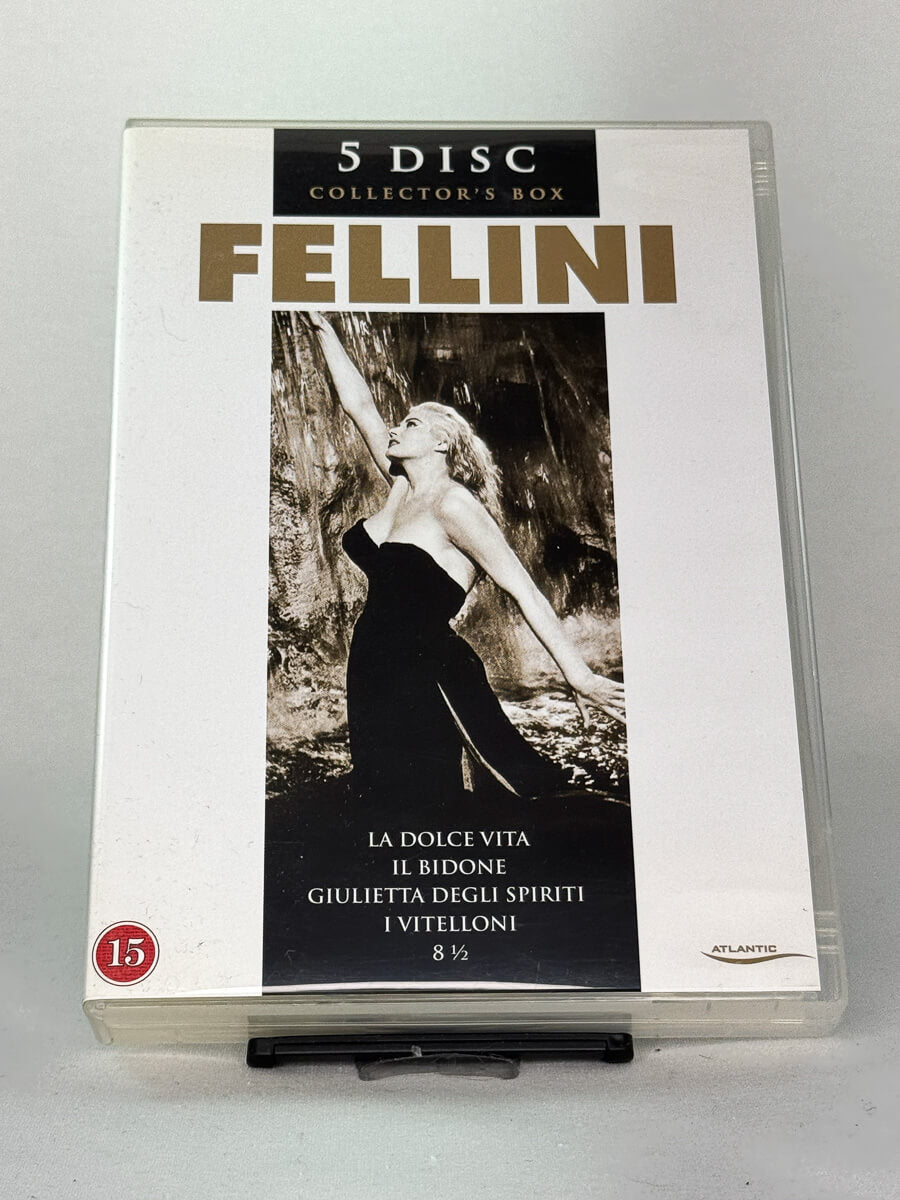 Forside av DVD-boksen Fellini – 5 Disc Collector’s Box med klassiske italienske filmer, brukt samleboks fra Brukbar Film