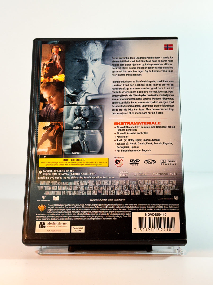 Bakside av cover til firewall, brukt DVD hos Brukbar Film