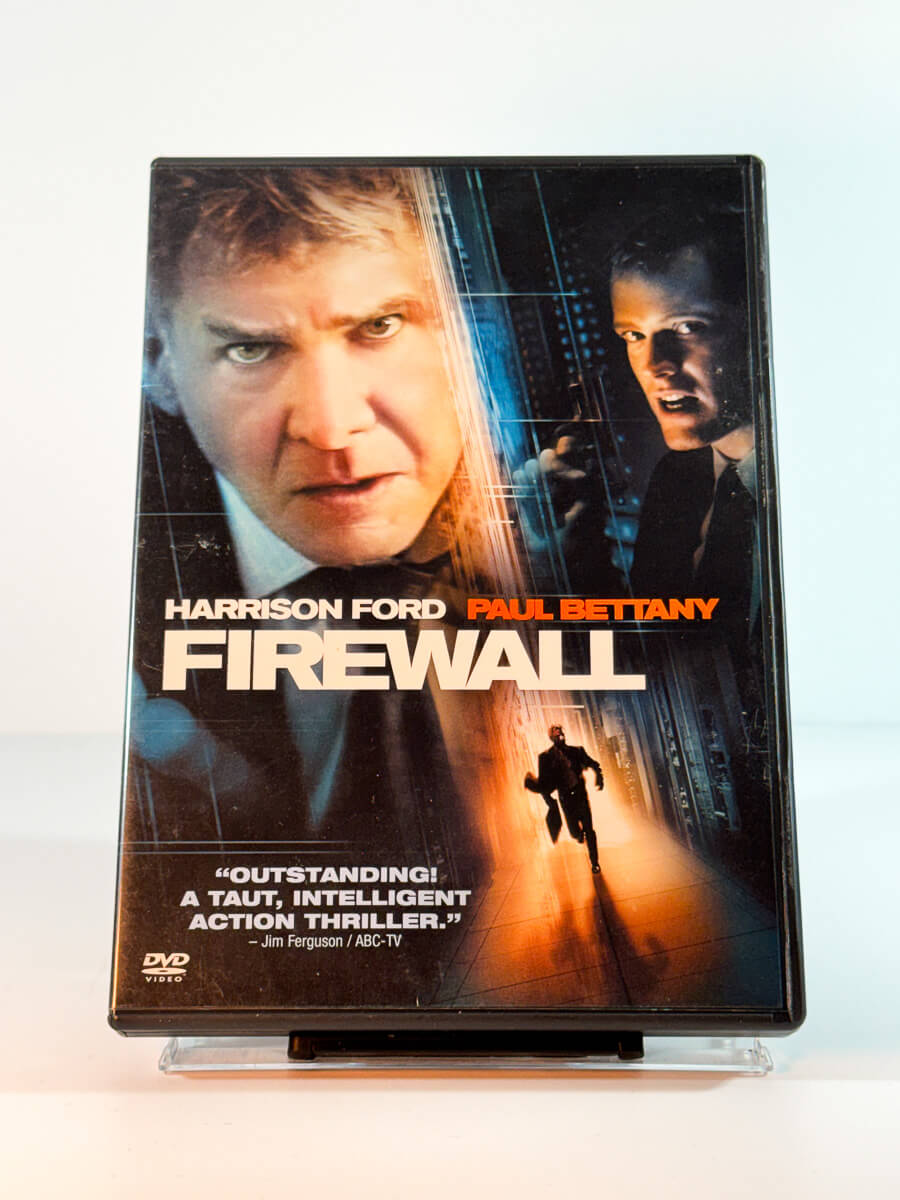 Forside av cover til firewall, bruktfilm hos nettbutikken Brukbar Film