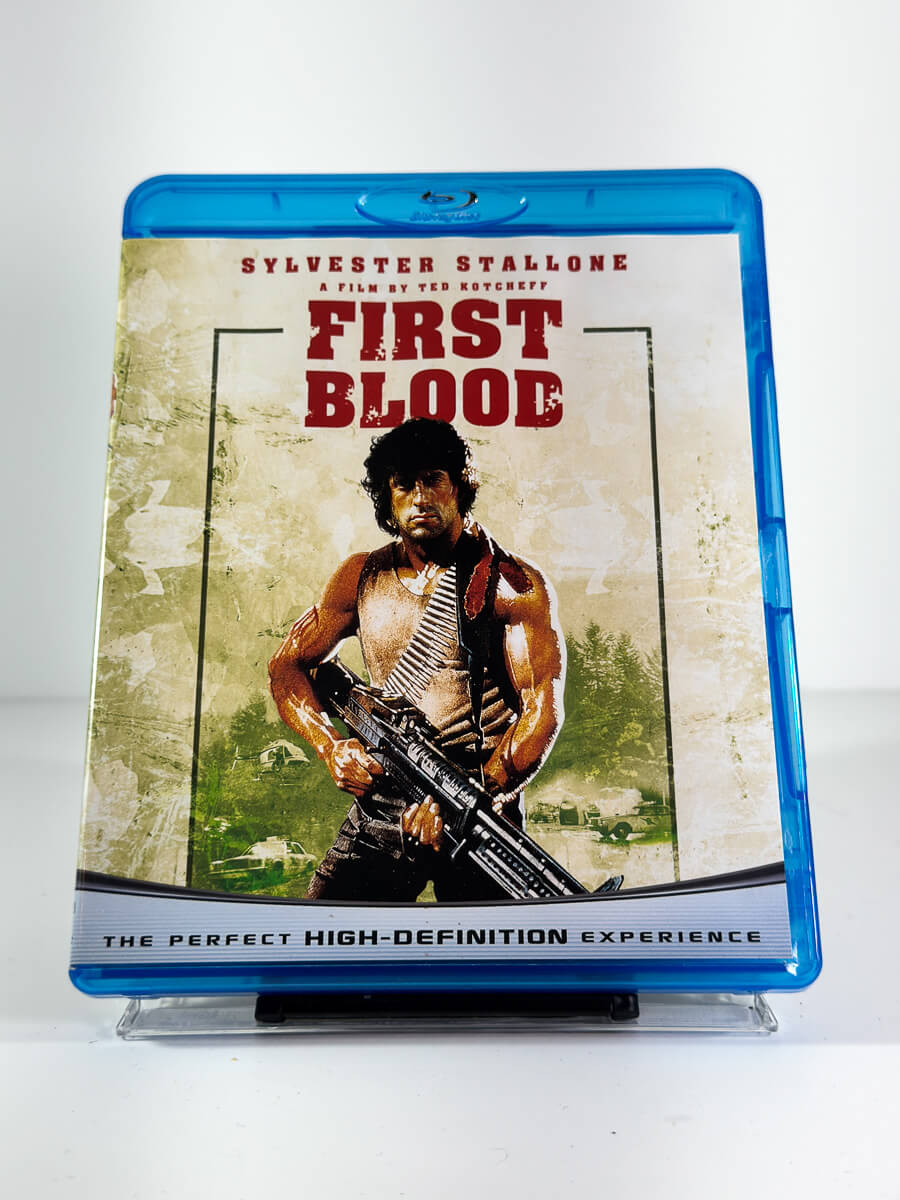 Forside av cover til First Blood på Blu-ray