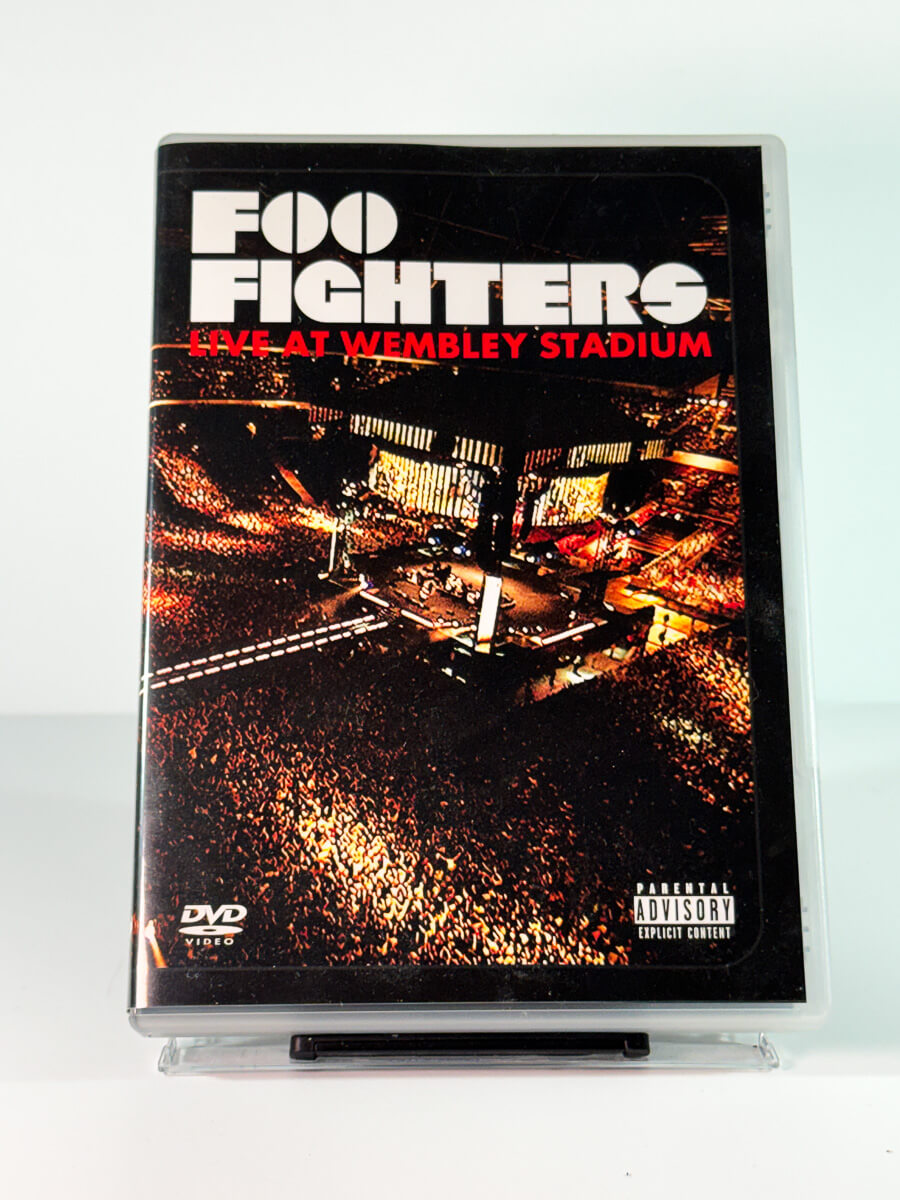 Forside av cover til Foo Fighters – Live at Wembley Stadium, bruktfilm hos nettbutikken Brukbar Film
