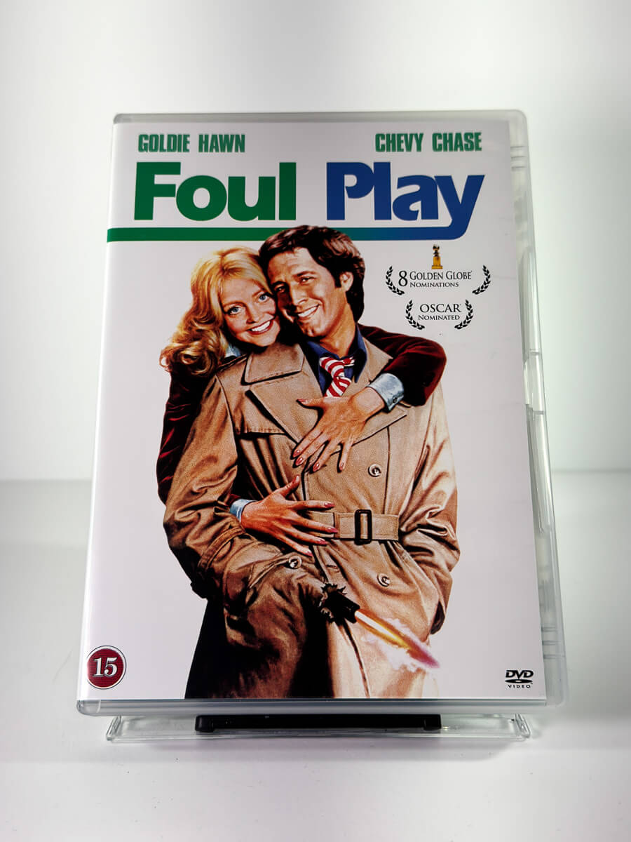 Forside av cover til Foul Play, brukt DVD hos Brukbar Film