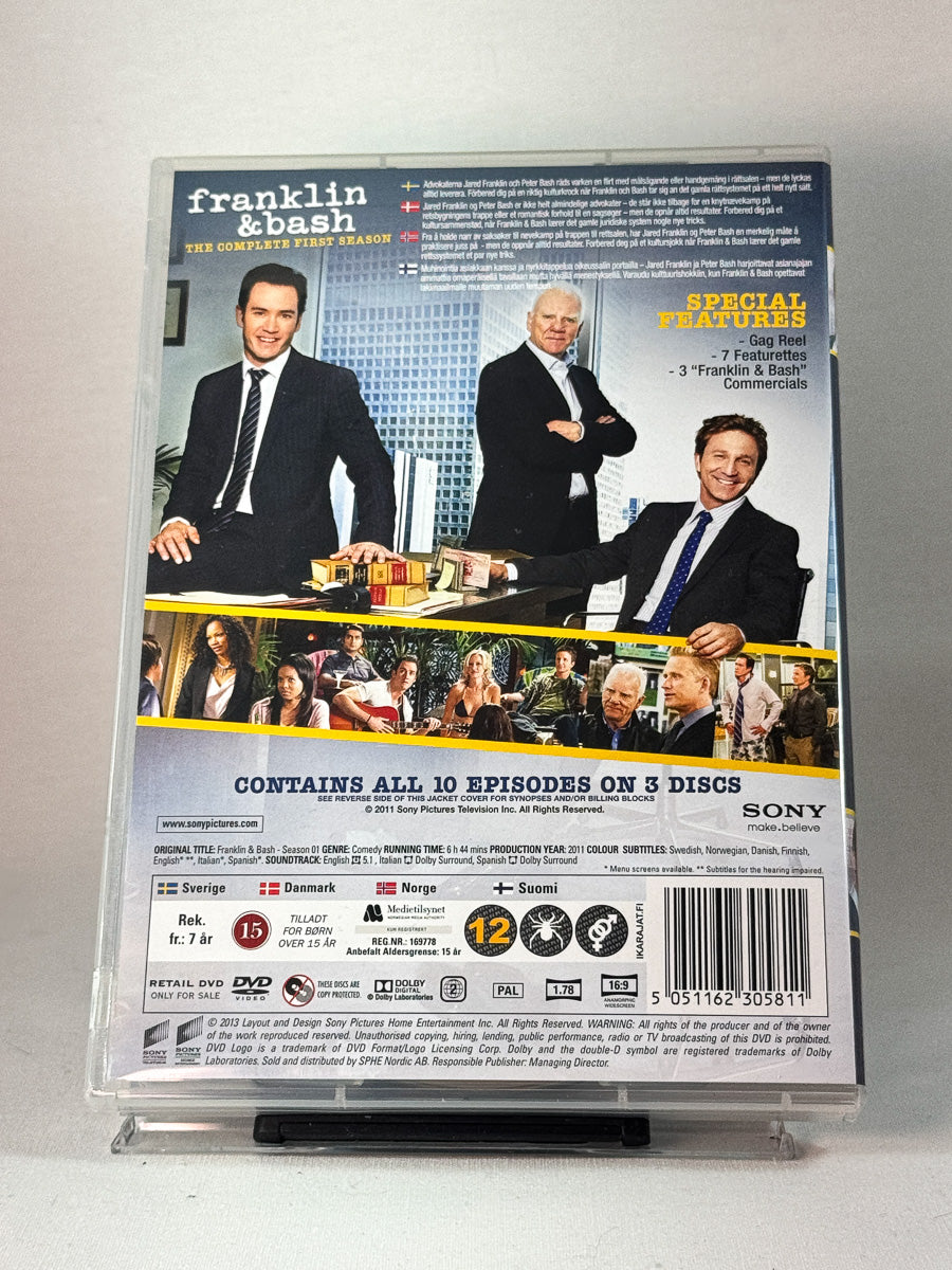 Bakside av DVD-cover for Franklin & Bash sesong 1, bruktfilm hos nettbutikken Brukbar Film