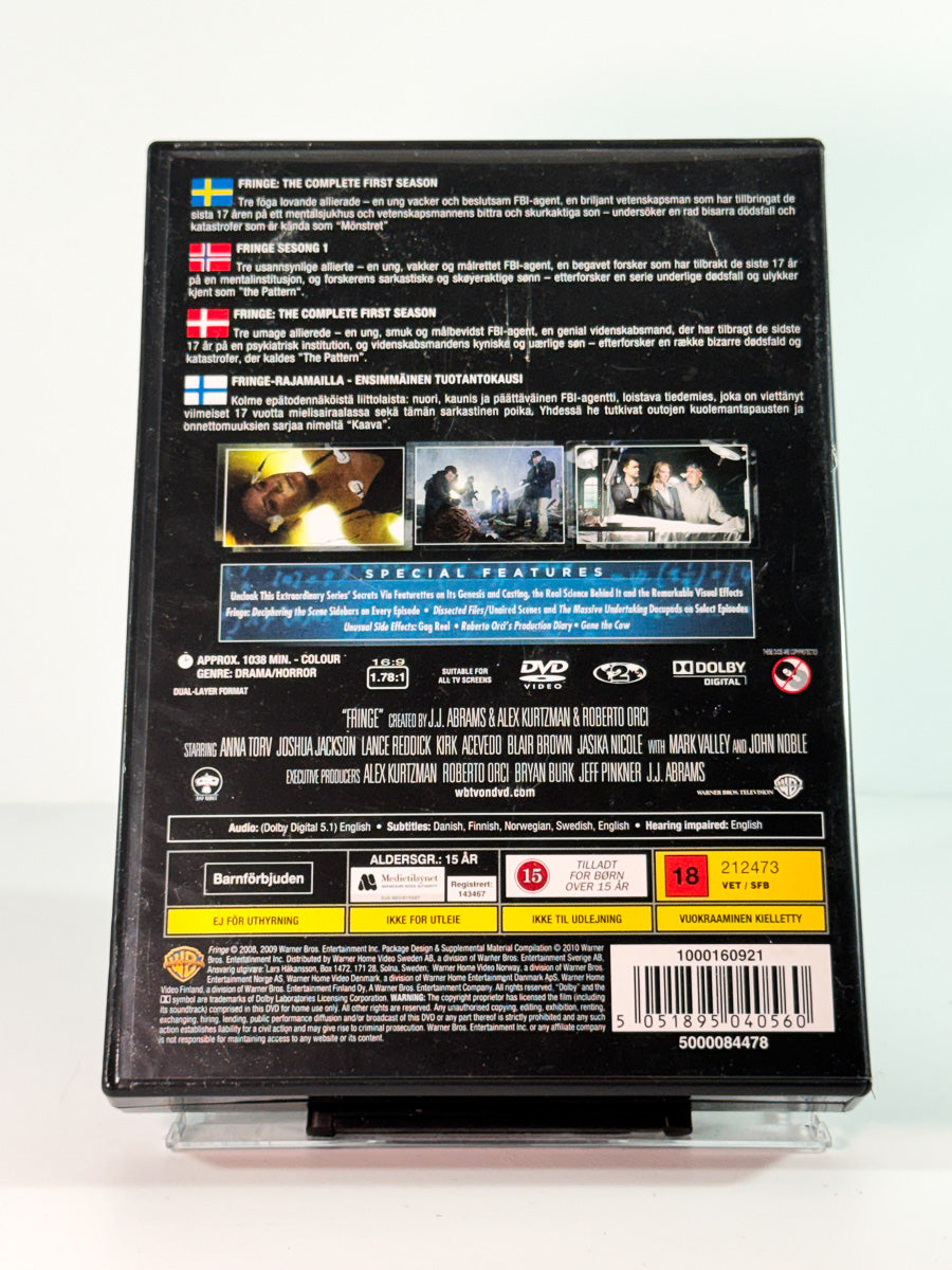 Bakside av cover til Fringe – The Complete First Season, bruktfilm hos nettbutikken Brukbar Film