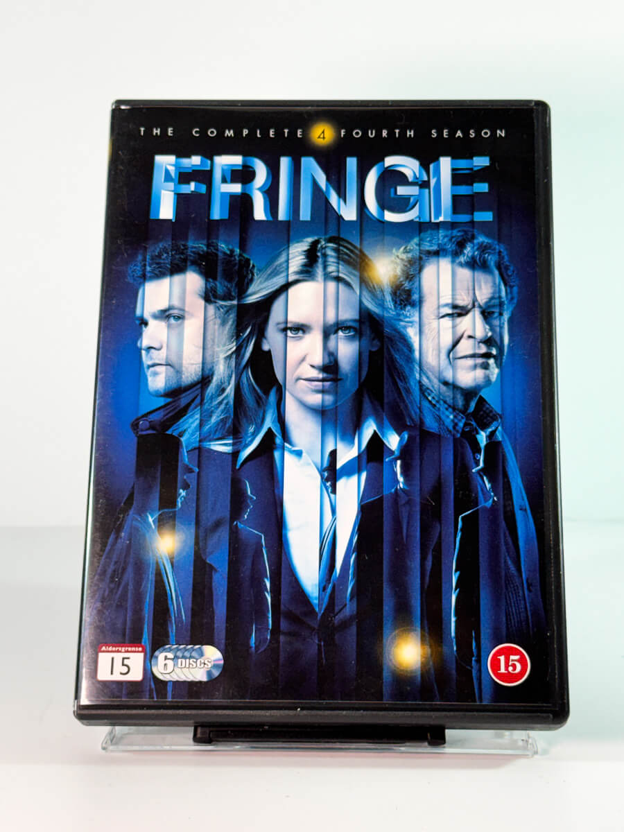 Forside av cover til Fringe – The Complete Fourth Season, bruktfilm på DVD hos Brukbar Film