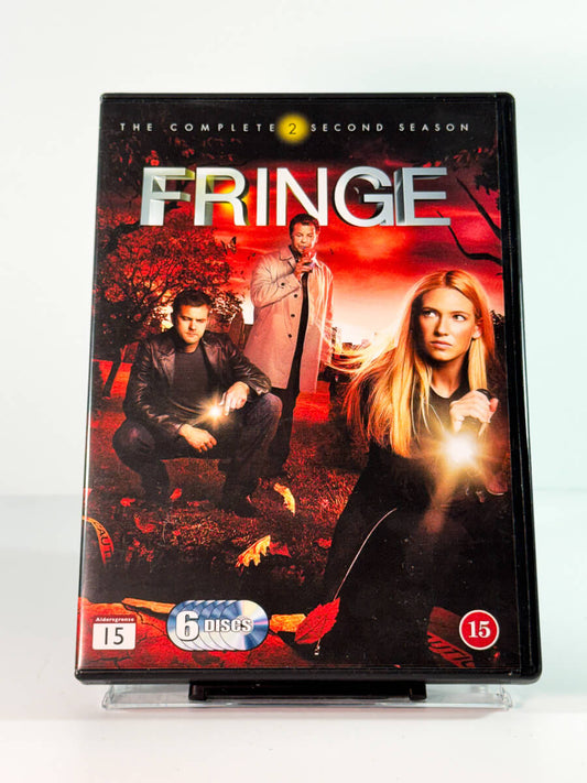 Forside av cover til Fringe – The Complete Second Season, brukt original DVD hos Brukbar Film