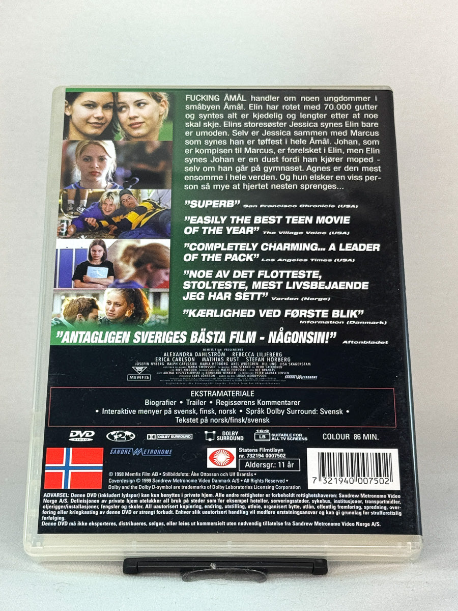 Bakside av DVD-cover til Fucking Åmål, bruktfilm hos nettbutikken Brukbar Film