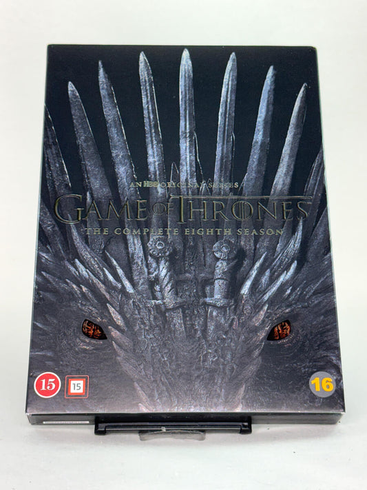 Forside av DVD-cover til Game of Thrones – Sesong 8 – den avsluttende sesongen av fantasy-serien, brukt originalutgave på DVD fra Brukbar Film