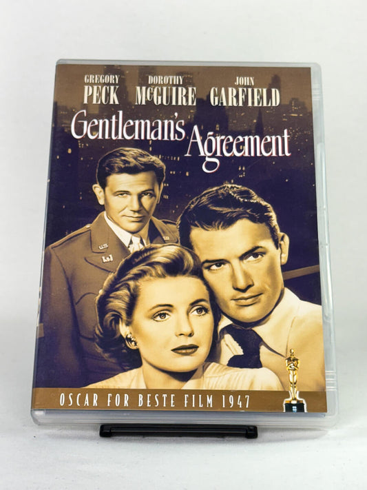 Forside av DVD-cover til Gentleman’s Agreement – Oscar-vinnende drama fra 1947 med Gregory Peck og Dorothy McGuire, regissert av Elia Kazan, tilgjengelig hos Brukbar Film.