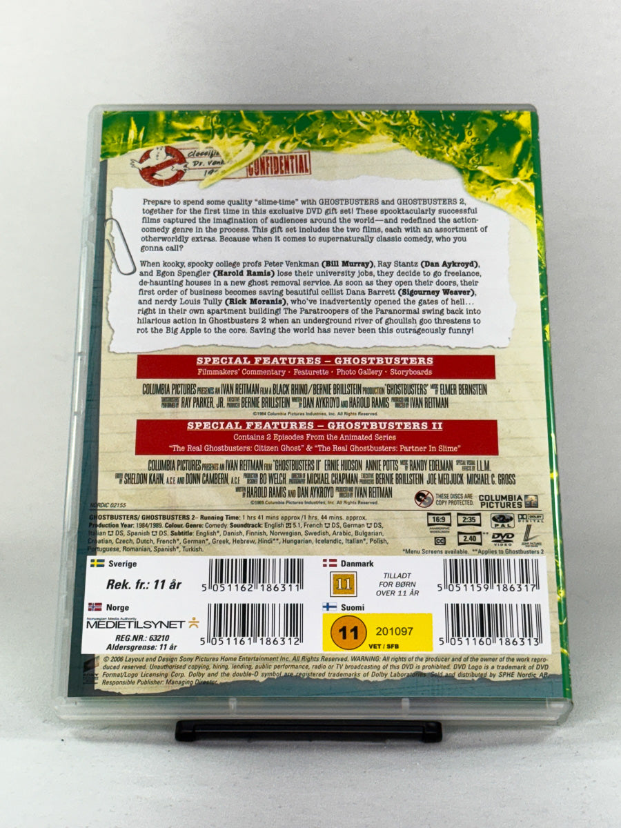 DVD-bakside til filmen Ghostbusters 1 & 2
Baksiden viser info, spesifikasjoner og eventuell ekstratekst – produktbilde fra nettbutikken Brukbar Film