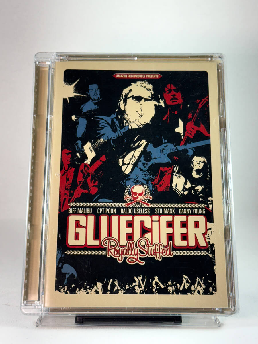 Forside av DVD-cover til Gluecifer – Royally Stuffed, bruktfilm hos nettbutikken Brukbar Film