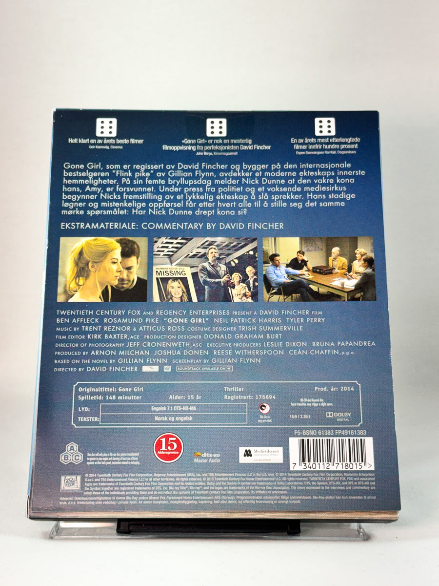 Bakside av Blu-ray-cover til Gone Girl – informasjon om handling, ekstramateriale og tekniske detaljer, brukt Blu-ray hos Brukbar Film.
