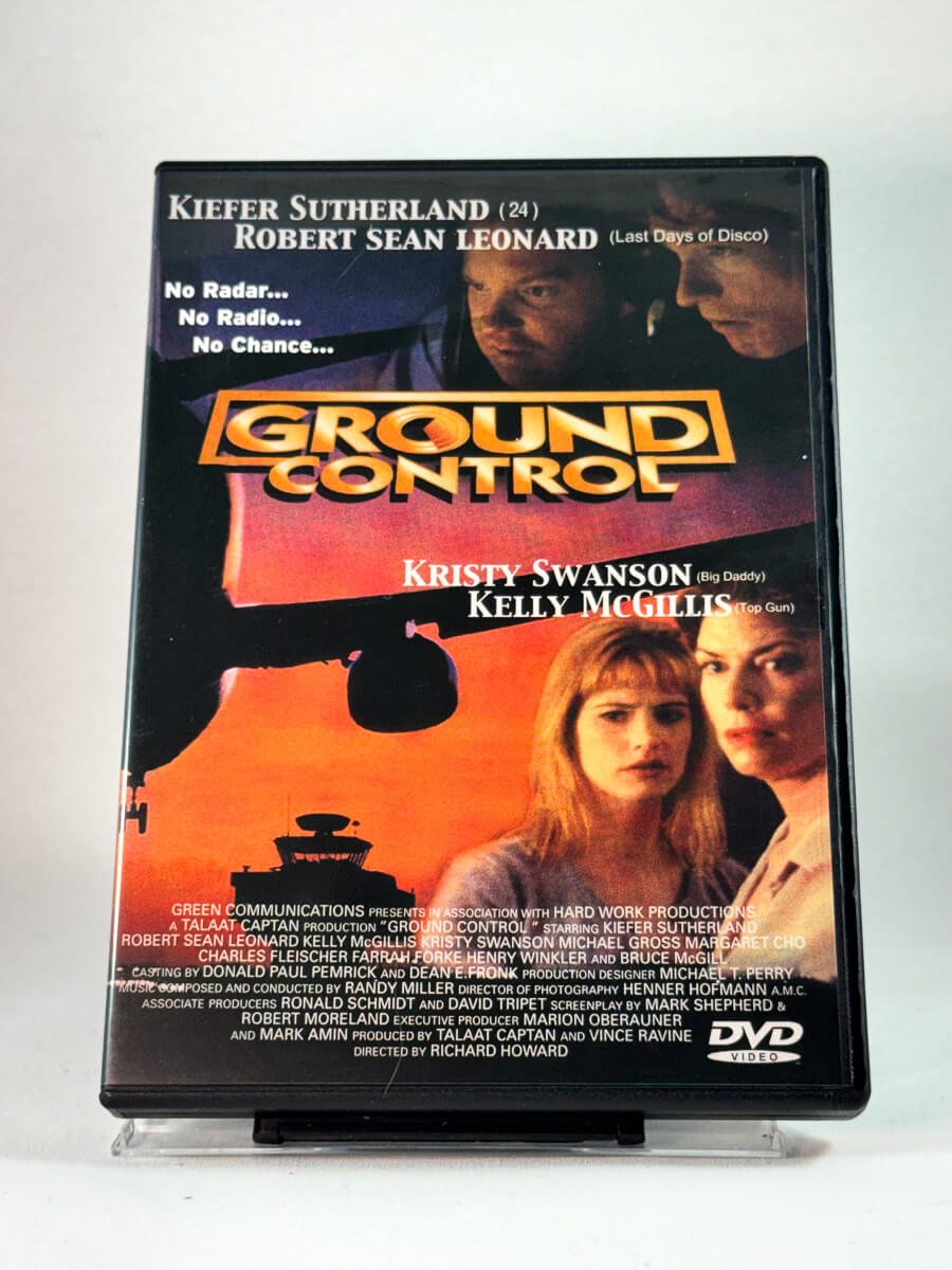 Forside av cover til Ground Control, brukt DVD hos Brukbar Film