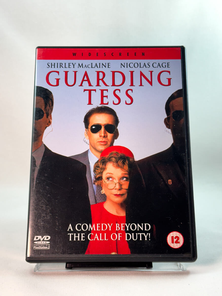 Forside av cover til Guarding Tess, bruktfilm hos nettbutikken Brukbar Film