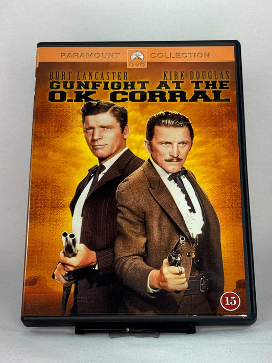 Brukt DVD-film Gunfight at the O.K. Corral – forside av originalt filmcover, kjøp brukte westernfilmer på DVD og Blu-ray hos Brukbar Film.