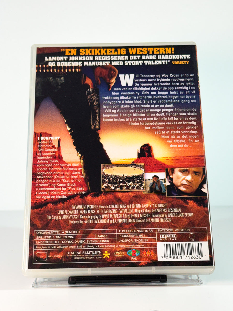 Bakside av cover til Gunfight, brukt original DVD hos Brukbar Film