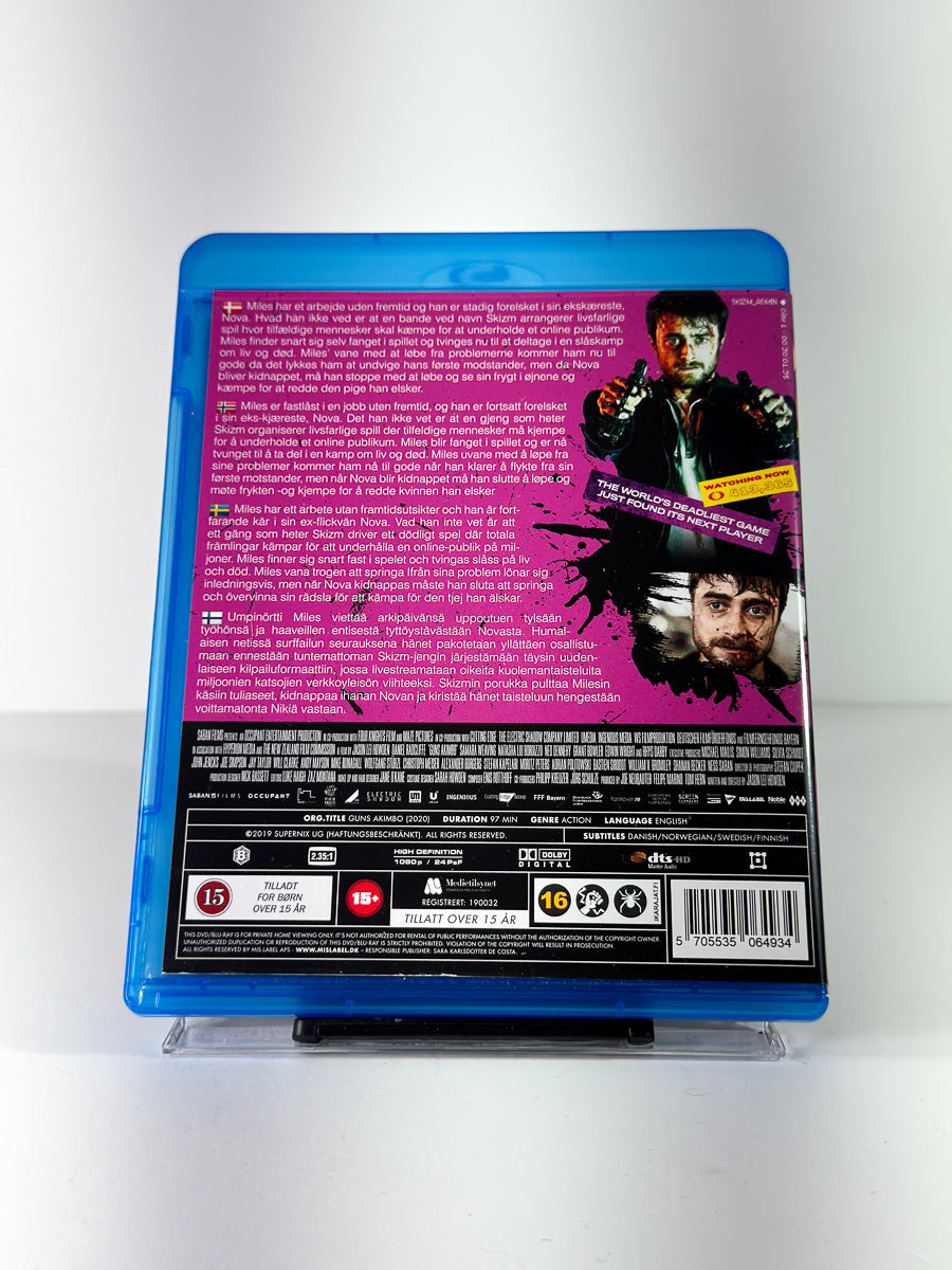 Bakside av cover til Guns Akimbo på Blu-ray