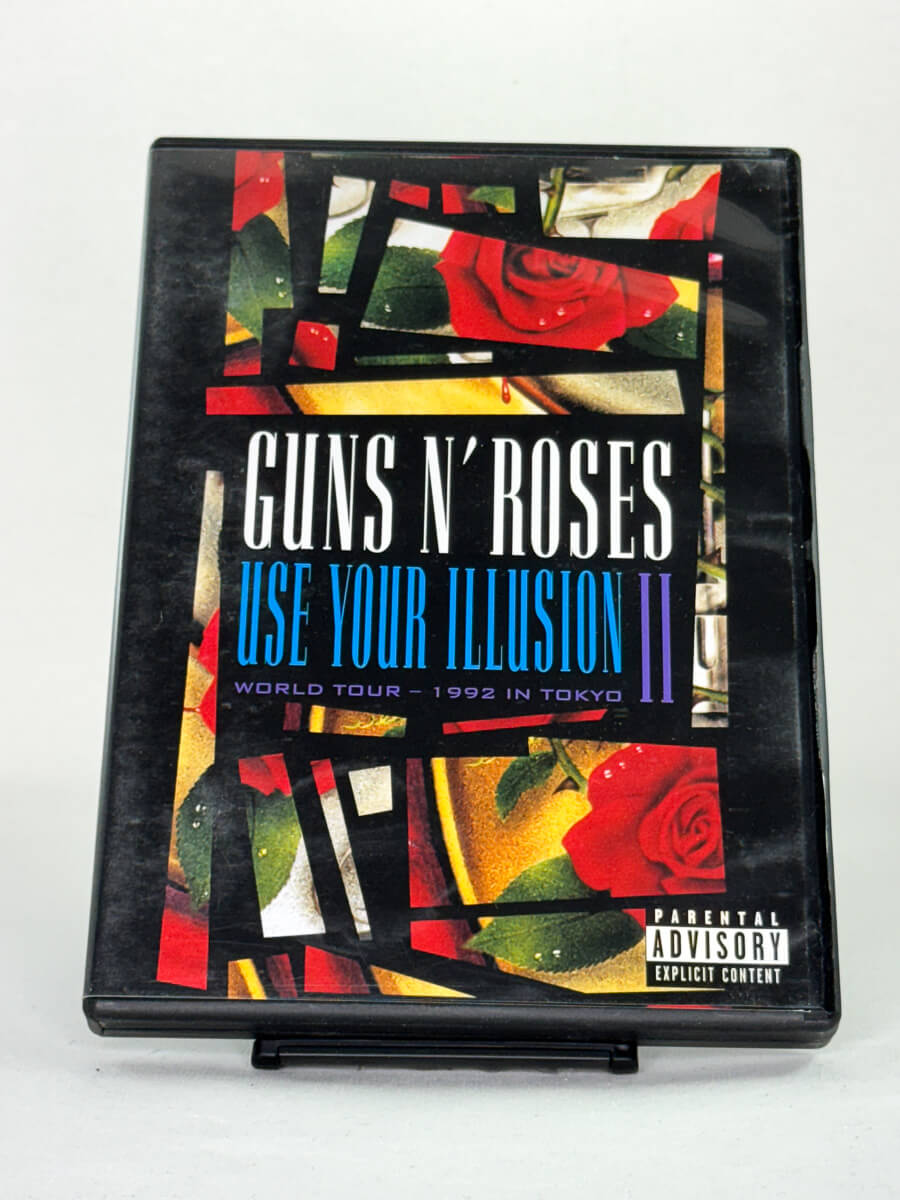 DVD-forside til filmen Guns N' Roses – Use Your Illusion II: World Tour – 1992 in Tokyo
Originalt cover brukt for produktbilde i nettbutikken Brukbar Film