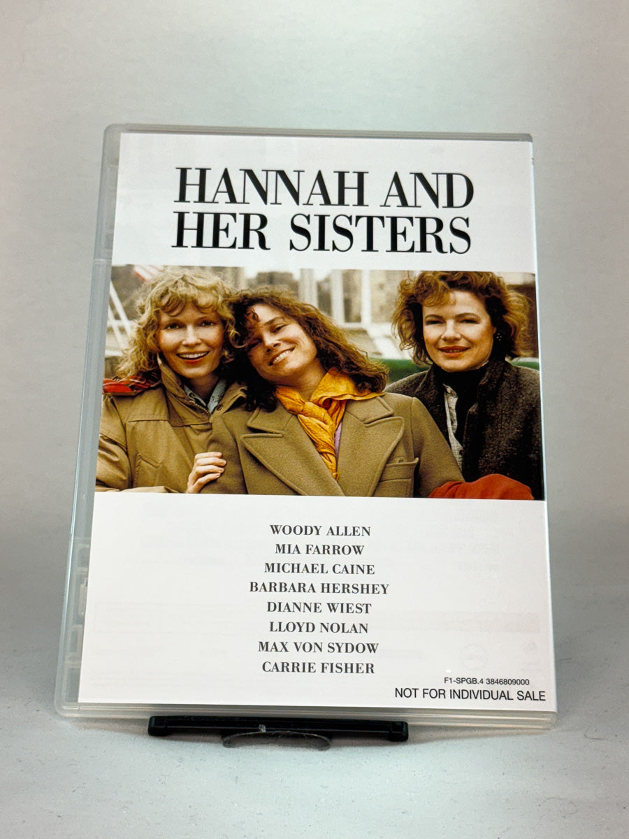 Forside av DVD-cover til Hannah and Her Sisters – prisbelønt drama-komedie av Woody Allen med Michael Caine og Mia Farrow, brukt DVD tilgjengelig hos Brukbar Film.
