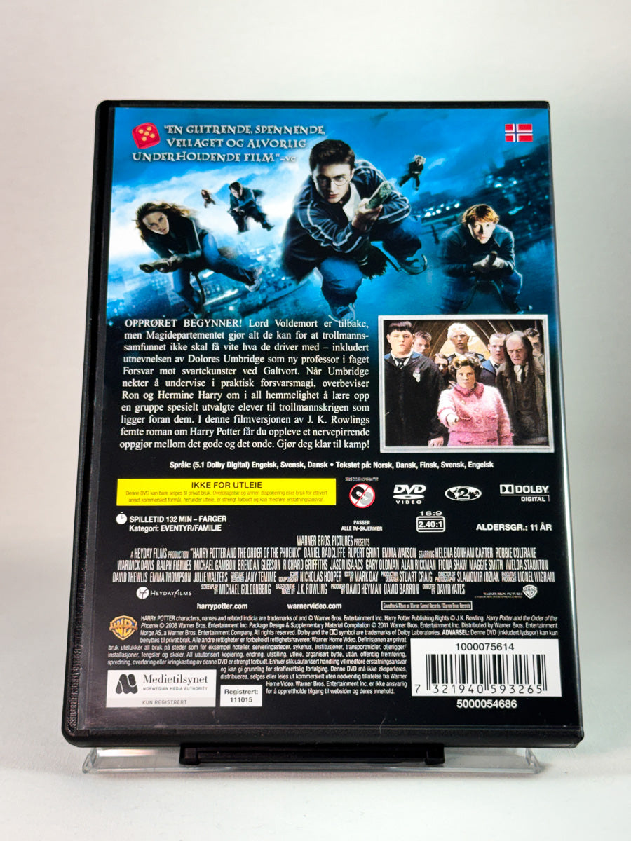 Bakside av DVD-cover til Harry Potter og Føniksordenen, kamp mot mørke krefter, brukt DVD hos Brukbar Film 