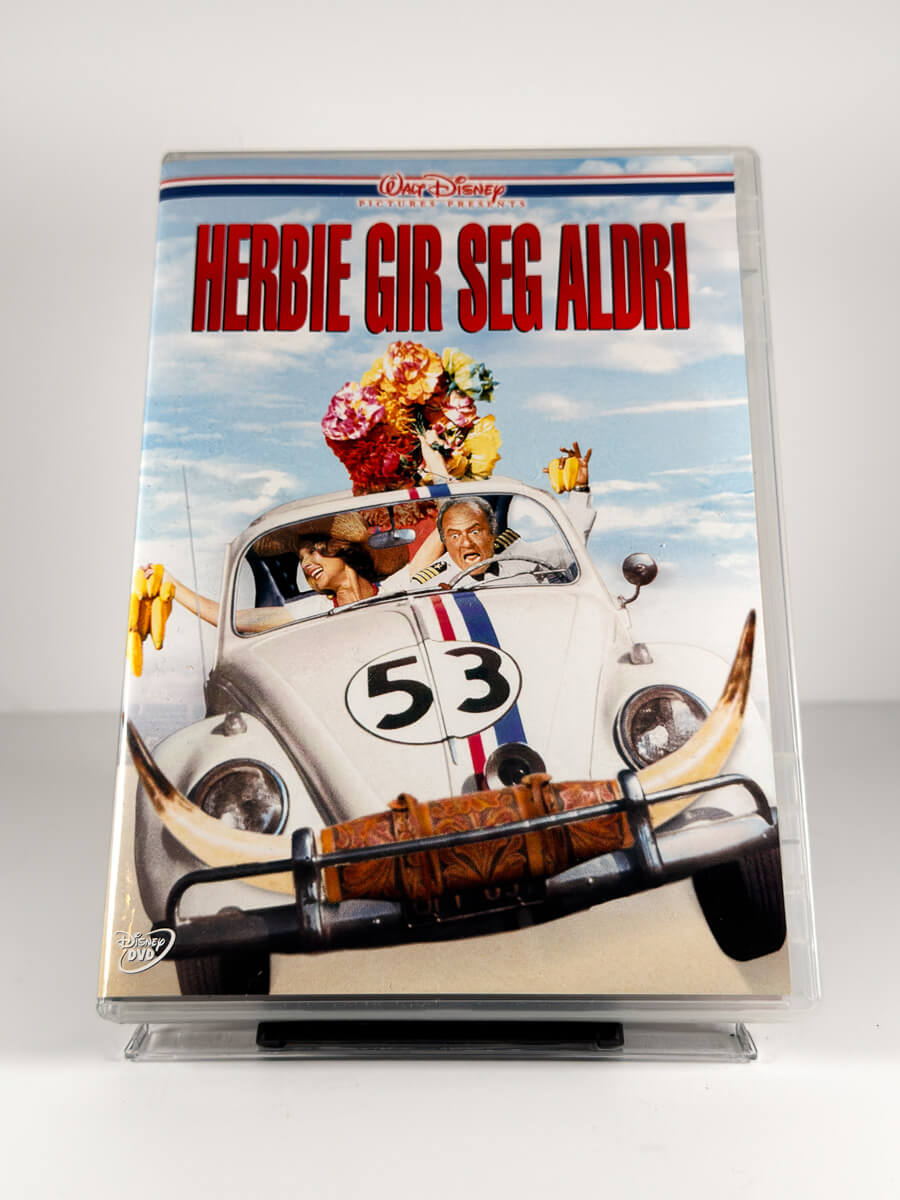 Forside av cover til Herbie gir seg aldri på DVD