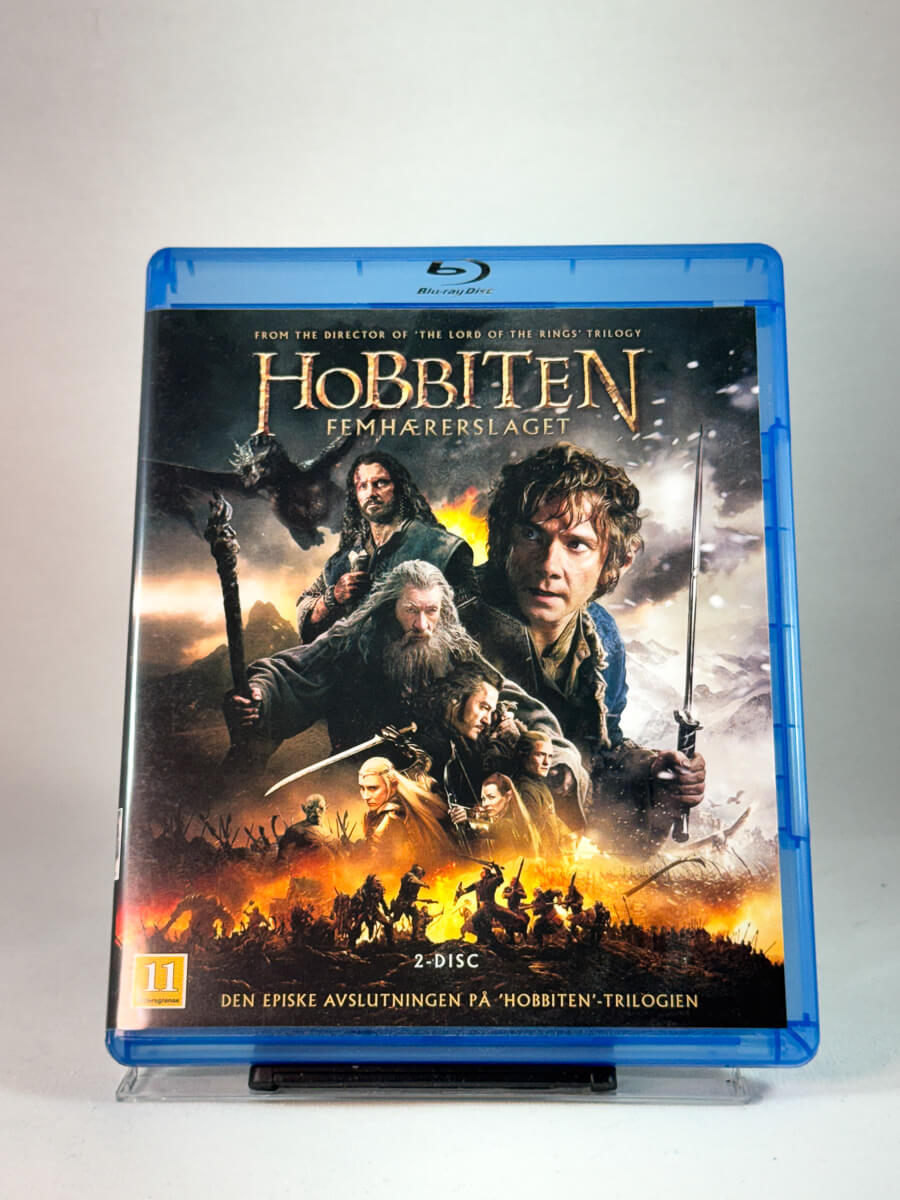 Forside av cover til Hobbiten: Femhærerslaget, brukt Blu-ray hos Brukbar Film