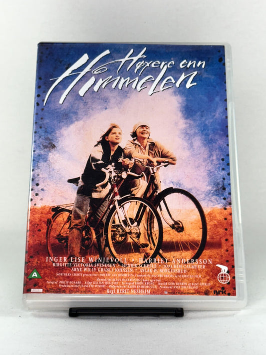 DVD-forside til filmen Høyere enn himmelen
Originalt cover brukt for produktbilde i nettbutikken Brukbar Film
