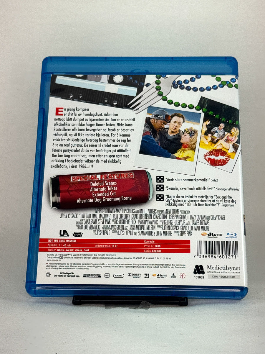 Bakside av Blu-ray-cover for Hot Tub Time Machine – brukt komedie på Blu-ray fra Brukbar Film