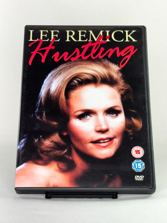 Brukt DVD-film Hustling – forside av filmcover med Lee Remick, klassisk drama tilgjengelig hos Brukbar Film