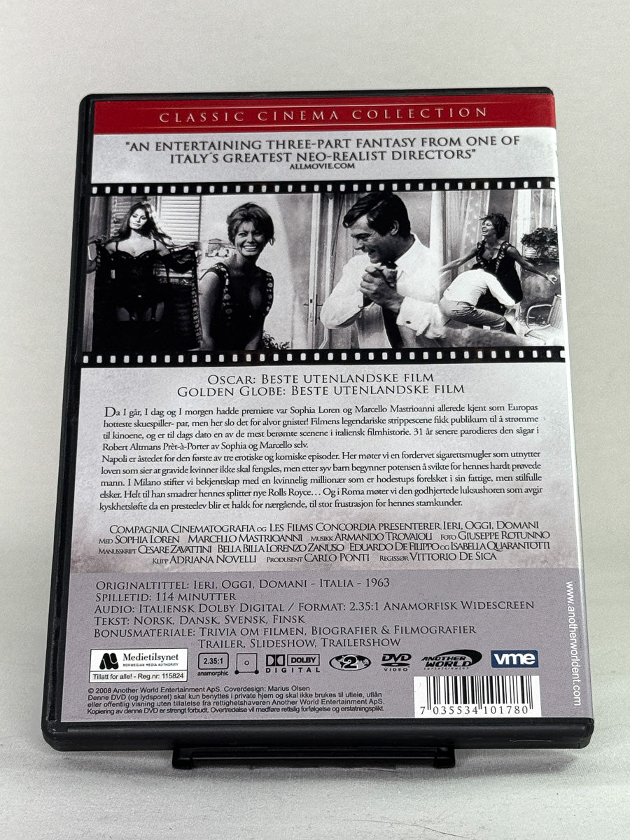 Bakside av DVD-cover til I går, i dag og i morgen (originaltittel: Ieri, Oggi, Domani) – brukt italiensk Oscar-vinner på DVD, tilgjengelig hos Brukbar Film