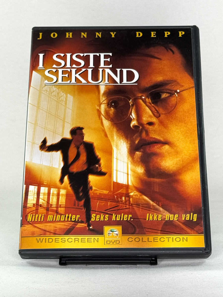 DVD-cover-forside til filmen I siste sekund (Nick of Time) – Brukt DVD fra nettbutikken Brukbar Film