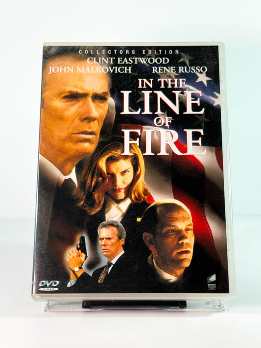 Forside av cover til in the line of fire, bruktfilm på DVD hos Brukbar Film