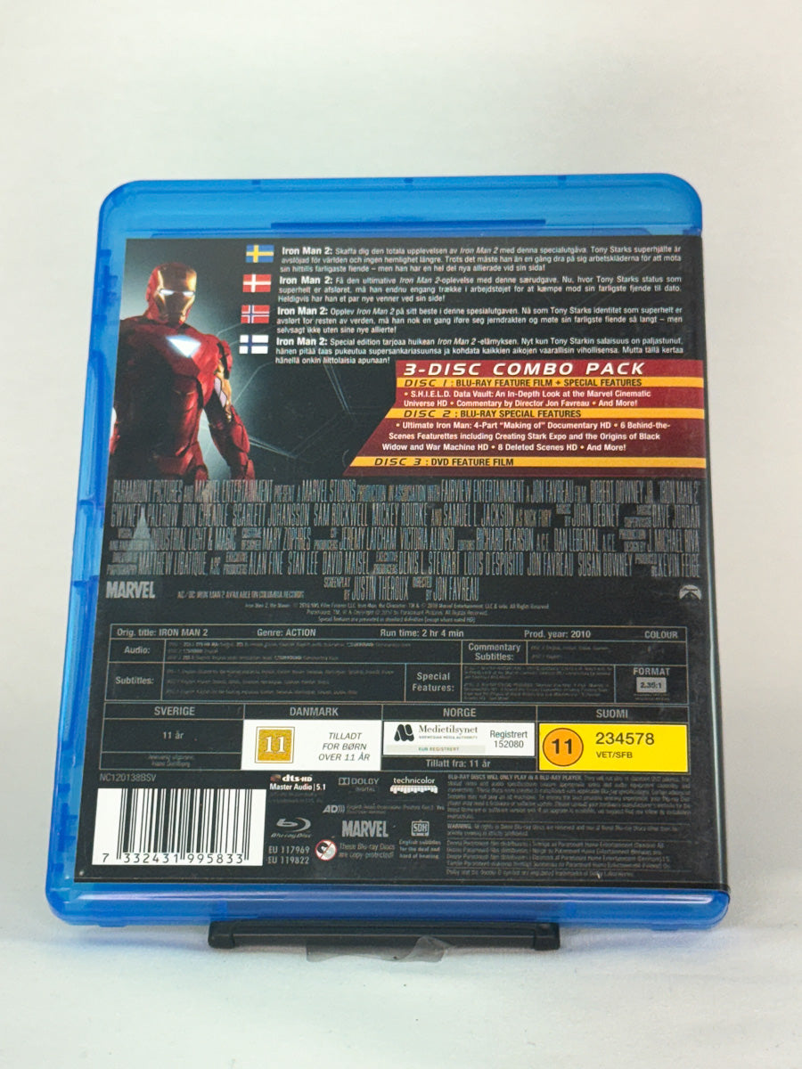 Bakside av Blu-ray-cover til Iron Man 2 – spesifikasjoner, ekstramateriale og tekniske detaljer, brukt Blu-ray hos Brukbar Film