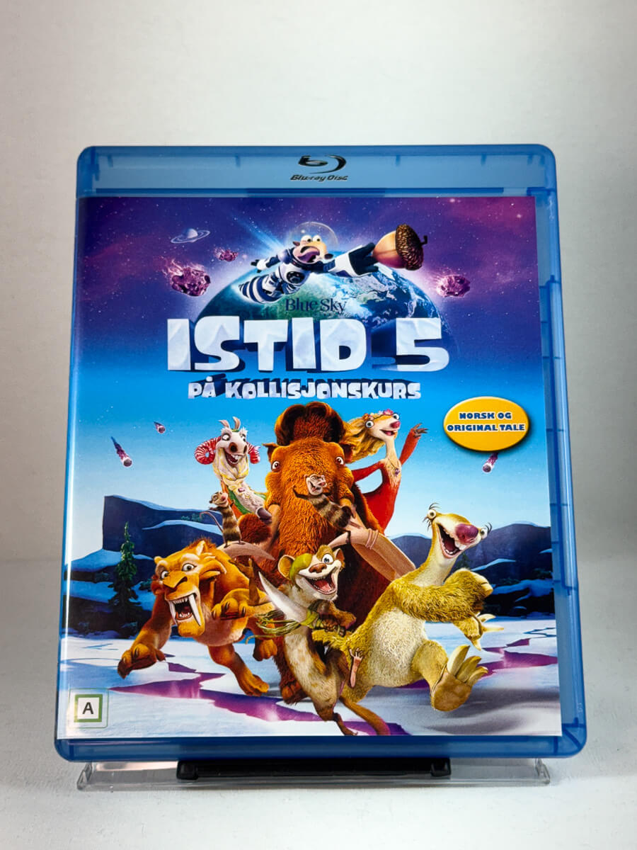 Forside av Blu-ray-cover til Istid 5 – På kollisjonskurs – romkaos og latter når Scrat utløser en kosmisk katastrofe i denne fargerike familiefilmen, brukt Blu-ray hos Brukbar Film.