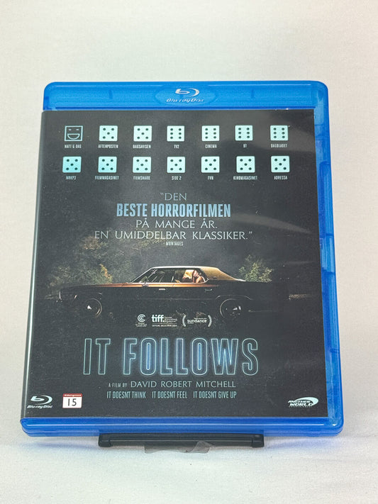 Forside av Blu-ray-cover til It Follows regissert av David Robert Mitchell – moderne grøsserklassiker, brukt Blu-ray hos Brukbar Film.