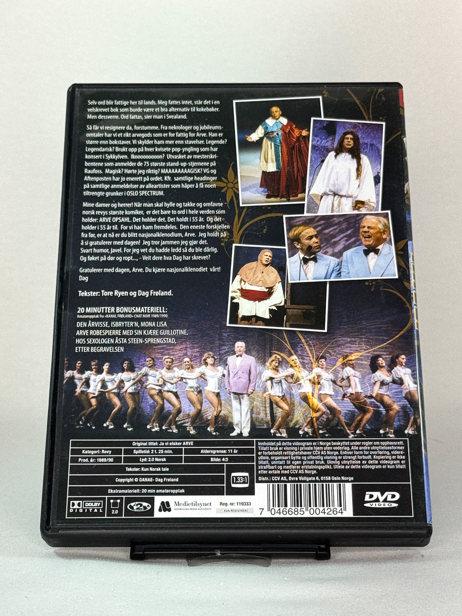 Bakside av DVD-cover Ja vi elsker Arve! – brukt norsk revyfilm på DVD, originalutgave hos Brukbar Film