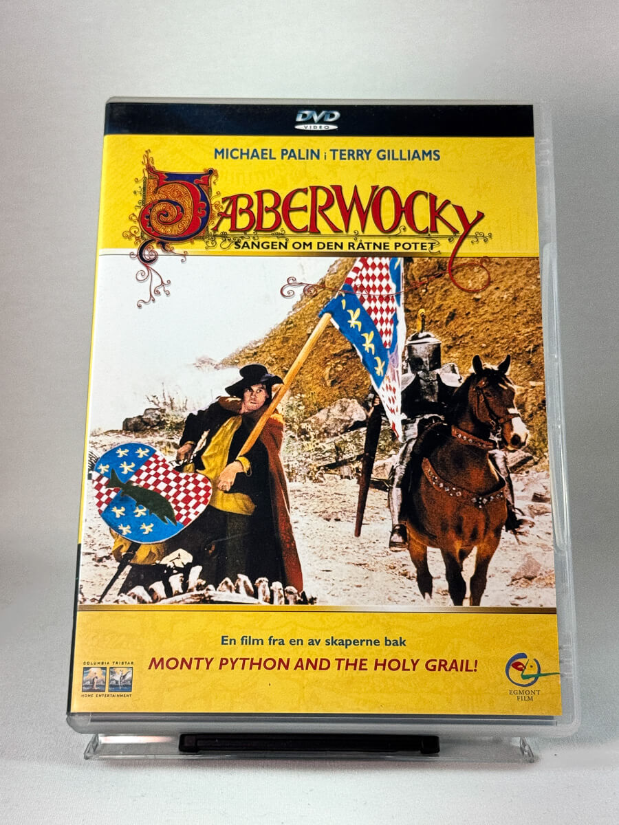 Forside av cover til Jabberwocky, bruktfilm hos nettbutikken Brukbar Film
